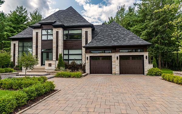 Stamped shaker garage door