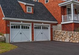 Carriage House Overlay with Windows